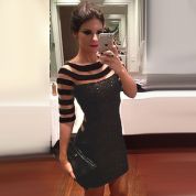 Feminina Gracioso Negro O- Neck Sólidos acima do joelho vestido de manga curta Bodycon