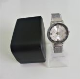 Relógio Femino Pulseira Magnética Prata