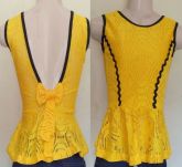 BLUSA DE RENDA COM LAÇO NAS COSTAS