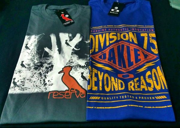 Camisetas na malha penteada extra.