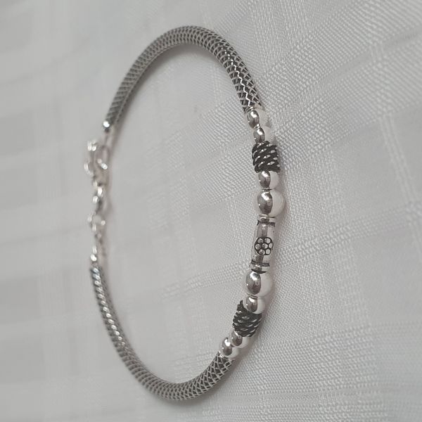 Pulseira Bolinhas e canutilhos