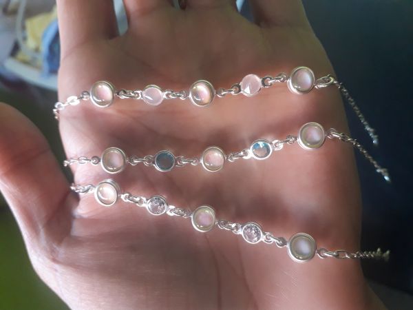 Pulseiras em  5 pedras!!