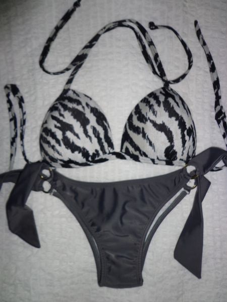 Biquíni com bojo zebrinha