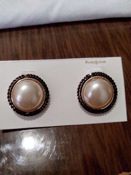 Brinco Réplica Cartier
