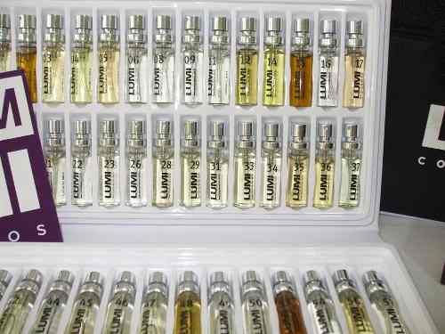 Imperdível, Estojo Com 54 Perfumes Lumi De 8ml Em Spray