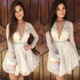 Vestido Branco de Renda Decote V