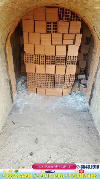 Tijolo 8 Furos Direto da Fábrica - Igarassu(81) 3543.1910 / Whatsapp: 9.8822.7198