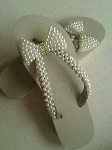 Chinelo com laço de pérola
