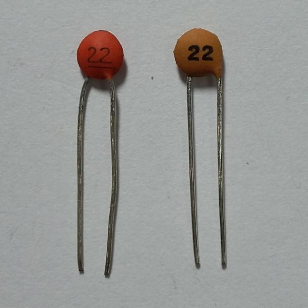 capacitor cerâmico 22pF x 50V