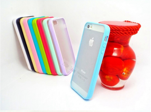 Case com bordas coloridas