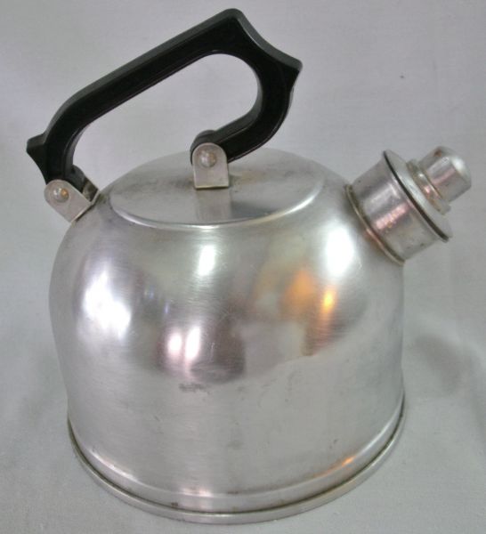 Chaleira Art decó