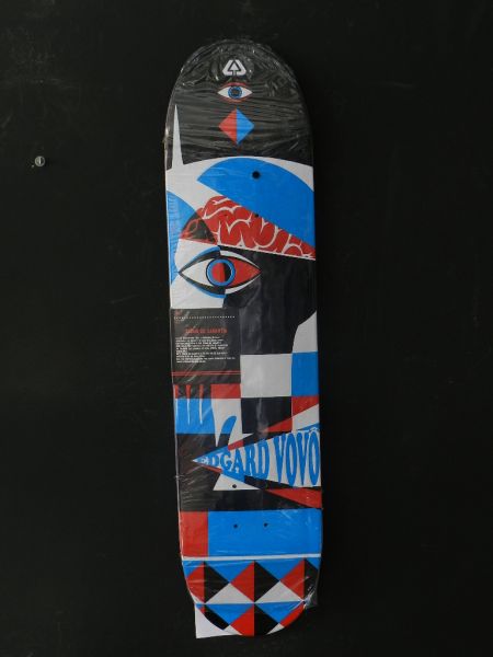 Shape Live Skateboard Pro Model Edgard Vovô
