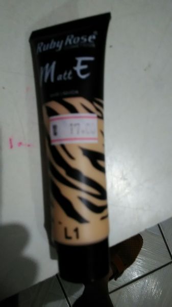 Base líquido ruby rose matte