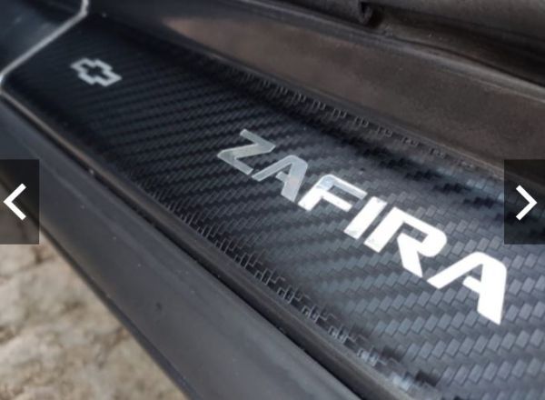 Kit de soleiras adesivo Chevrolet GM Zafira em fibra de carbono
