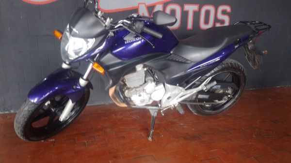 HONDA CB300 2011