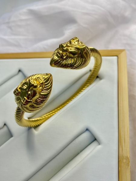 *bracelete leão de aço inoxidável*