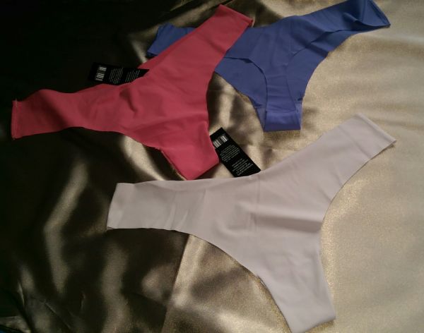 CALCINHAS  AVULSAS SEM COSTURA CORTE A LASER