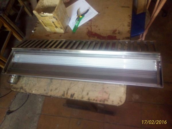 Grelha com cesto para insetos 100 x 10 x 10 mt