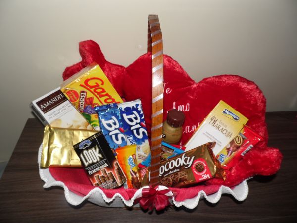 Cesta de Chocolate Surpresa