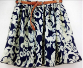 PE - Mini saia azul escuro desenho branco