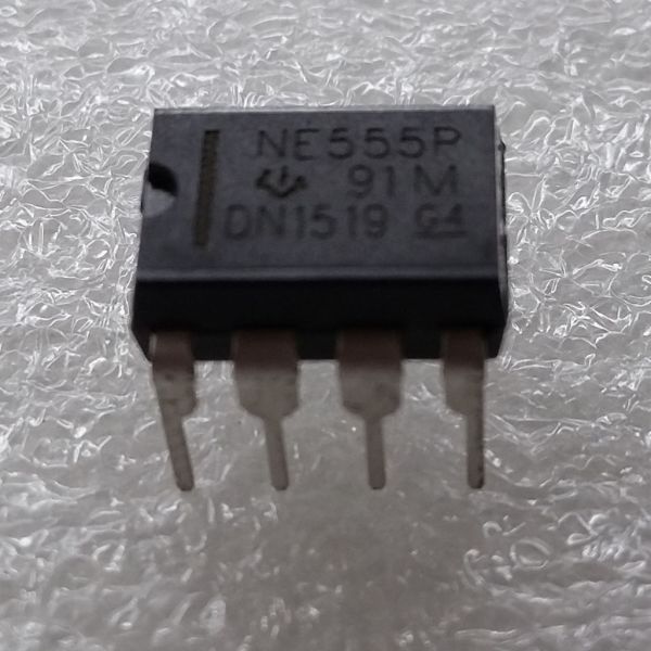 CI NE555P