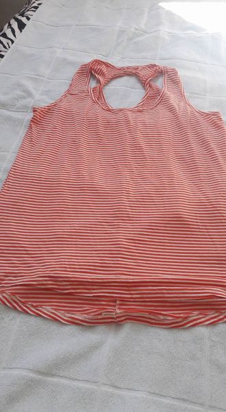Blusa listrada branco/vermelho g