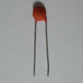 capacitor cerâmico 100pF x 50V (101)