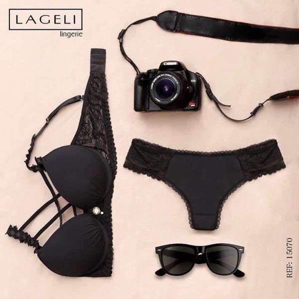 CONJUNTO PRETO FITAS
