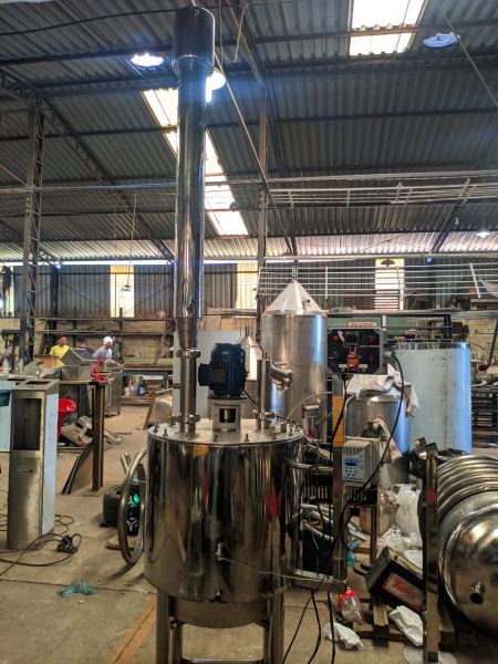 destiladores em aço inox 100 lts