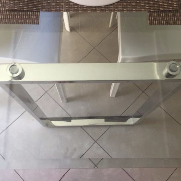 Pé de Mesa Uno