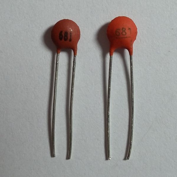 capacitor cerâmico 680pF x 50V (681)