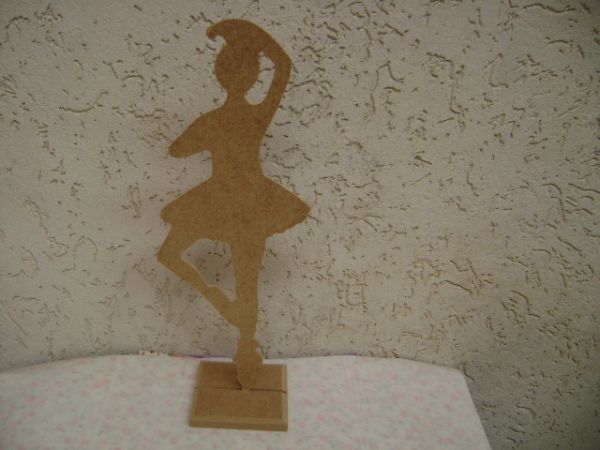 BAILARINA REF 01