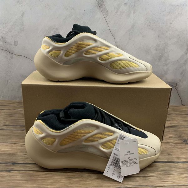 Adidas Yeezy Boost 700 V3