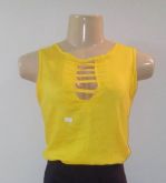 BLUSA AMARELA DECOTE