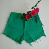 Short Hot Pants Cintura Alta. Levanta bumbum