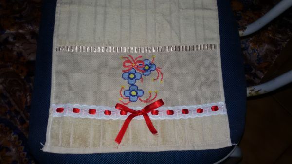 Toalhinhas de boca bordadas