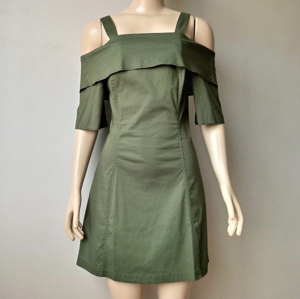 VESTIDO  EXÉRCITO OMBRO A OMBRO