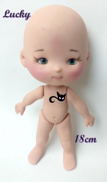 Boneca Kit Lucky - 18cm + 30 pares olhos resinados 480 P