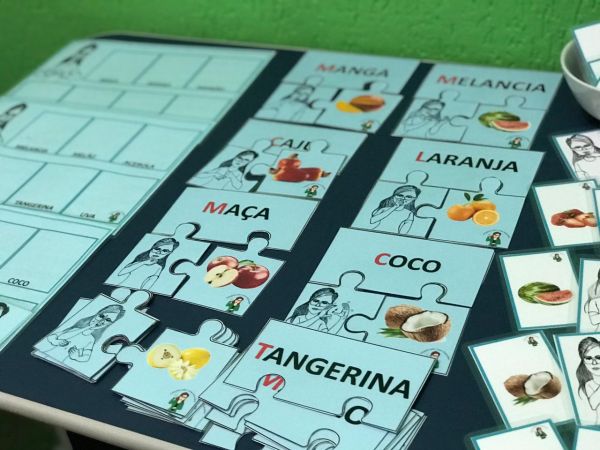 6ª Apostila Frutas em Libras