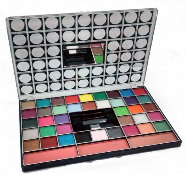 PROMOÇÃO - Kit de maquiagem Ruby Rose por R$20,00