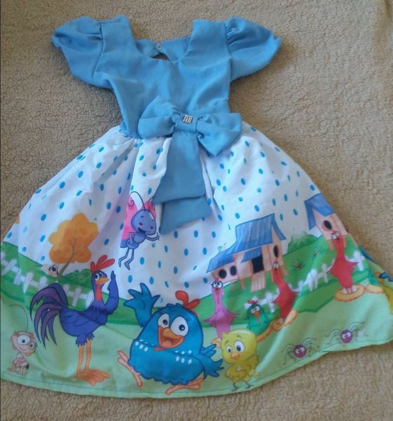 Vestido Galinha Pintadinha