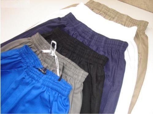 Calça de brim