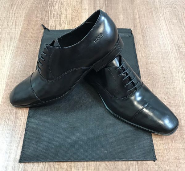 Sapato Social Hugo Boss      Marca: Hugo Boss     REF. SPT6