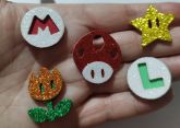 Mario 12 Cogumelos/12 Estrelas/12 Flores/ 12 M/12 L (60 Adesivos)