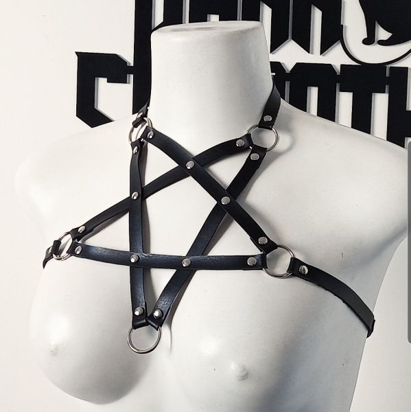 Harness pentagrama
