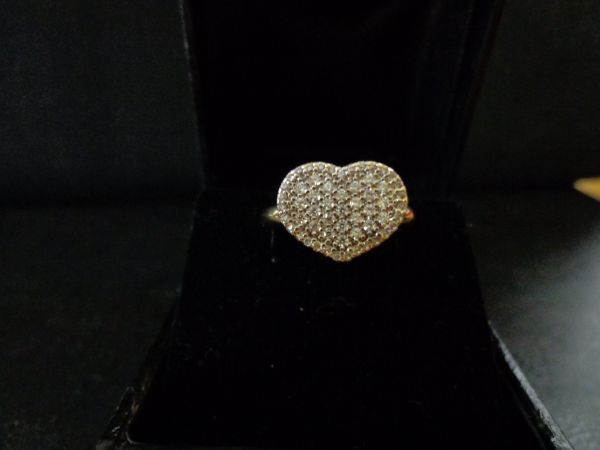 Anel Coração zircônia branco