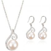 A Suit of Rhinestone Faux Pearl Necklace and Earrings