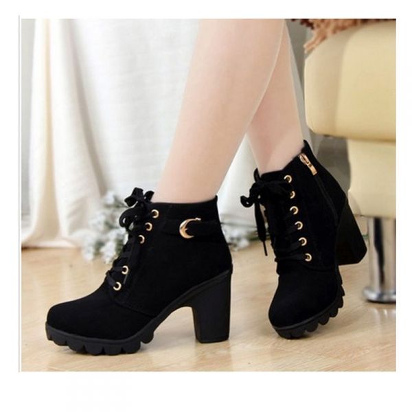 Bota Feminina cano curto CF0001