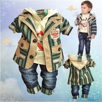 Conjunto com calça,camisa e Jacketa