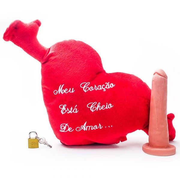 CORAÇÃO COM FRASES EM PELUCIA COMPARTIMENTO SECRETO UNIVERSO DA PELUCIA